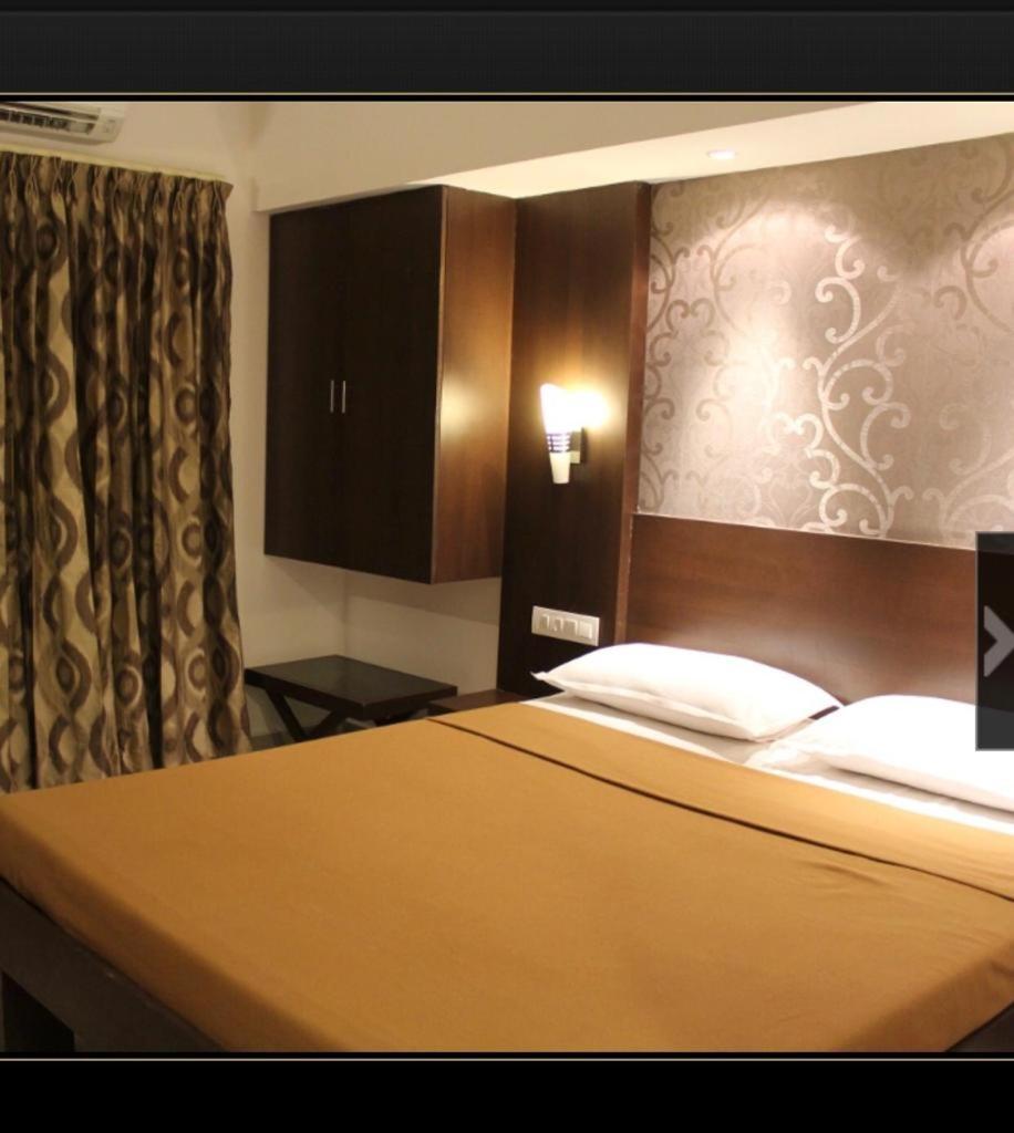 Hotel Aashraya 迈索尔 外观 照片